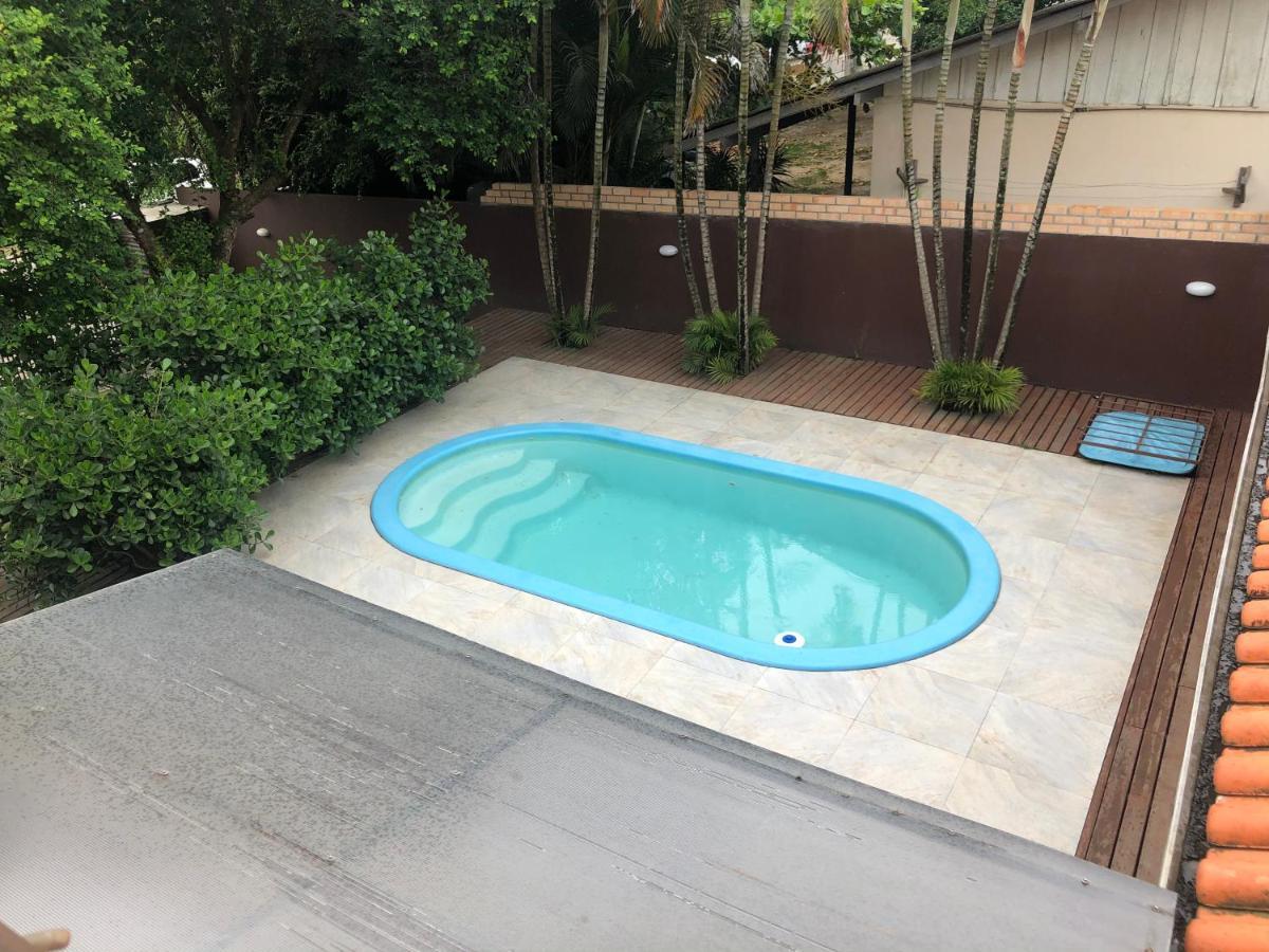 Linda Casa Com Piscina Em Bombinhas, Espaco Inteiro Kültér fotó