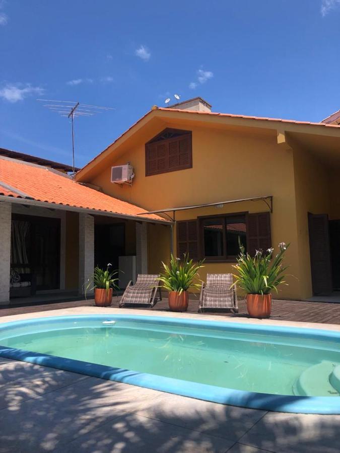 Linda Casa Com Piscina Em Bombinhas, Espaco Inteiro Kültér fotó
