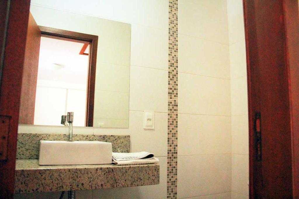 Linda Casa Com Piscina Em Bombinhas, Espaco Inteiro Kültér fotó